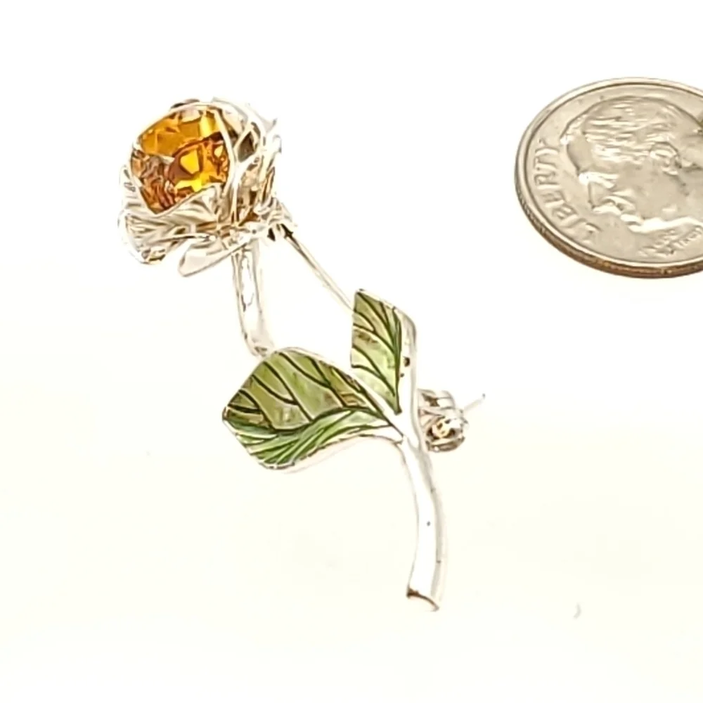𝅺VINTAGE Avon Brooch